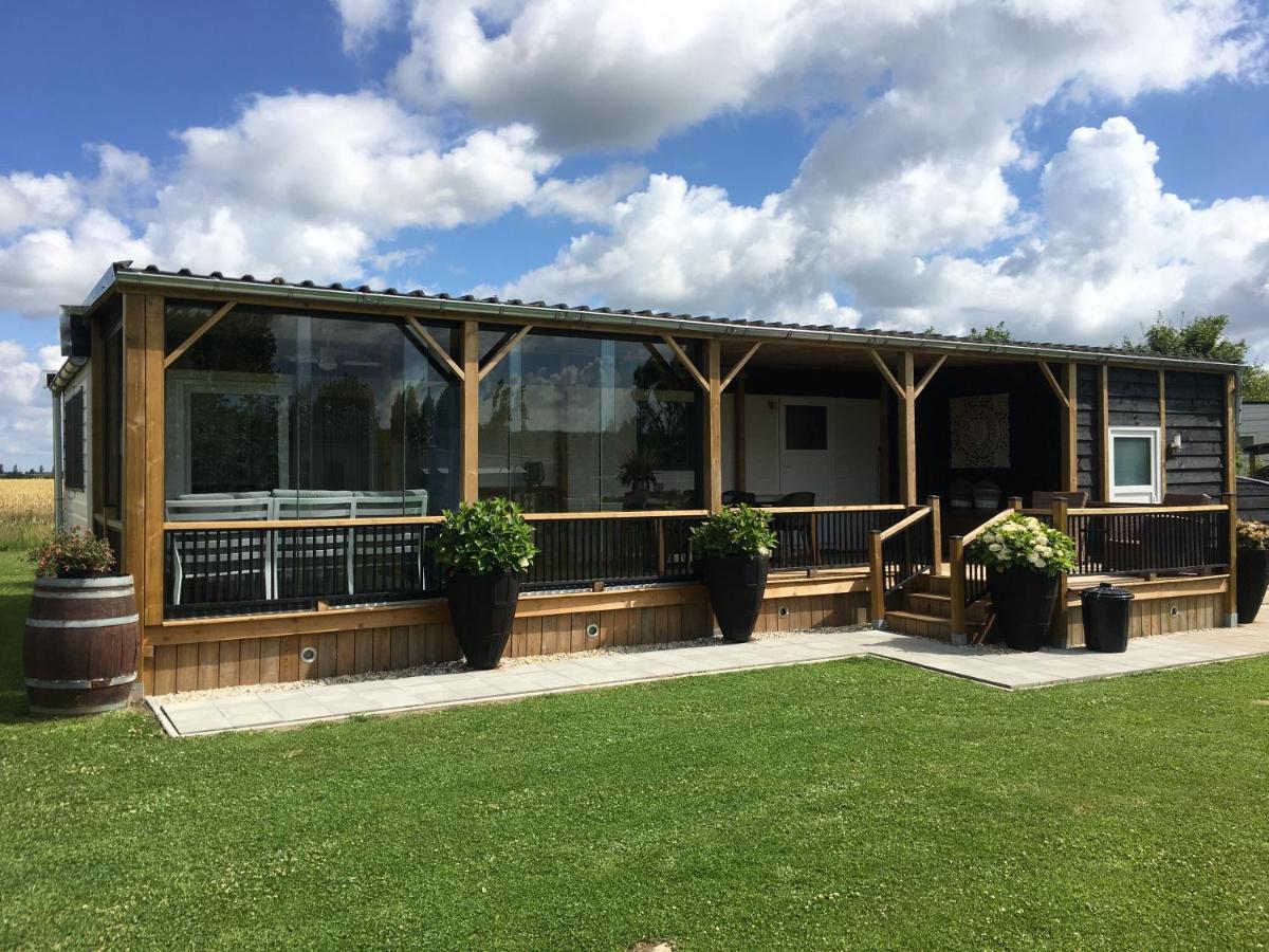 Hotel Glamping Aan De Thoolse Kust Poortvliet Esterno foto