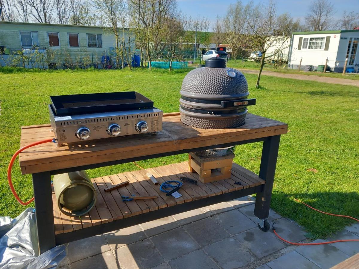 Hotel Glamping Aan De Thoolse Kust Poortvliet Esterno foto