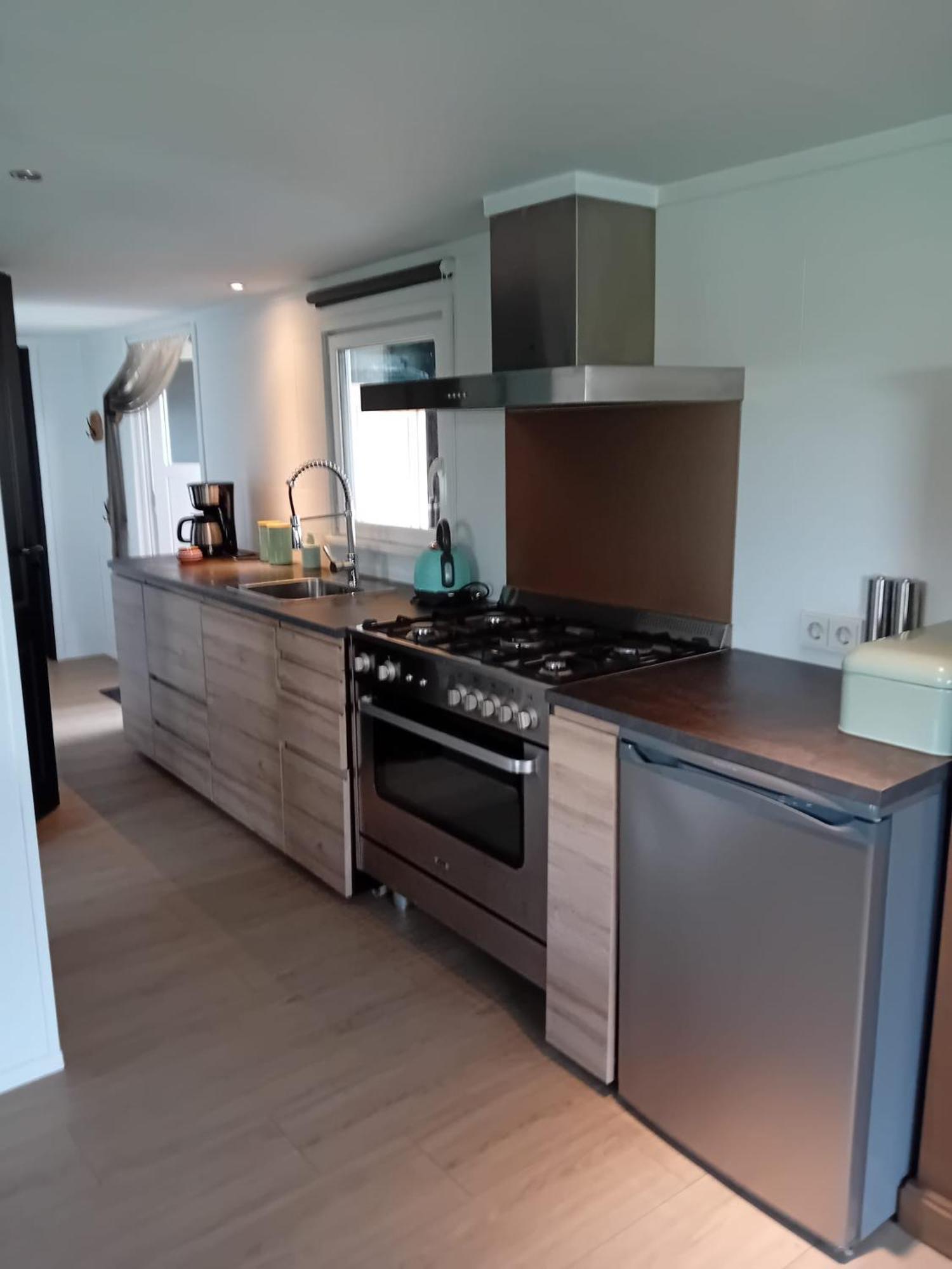 Hotel Glamping Aan De Thoolse Kust Poortvliet Esterno foto