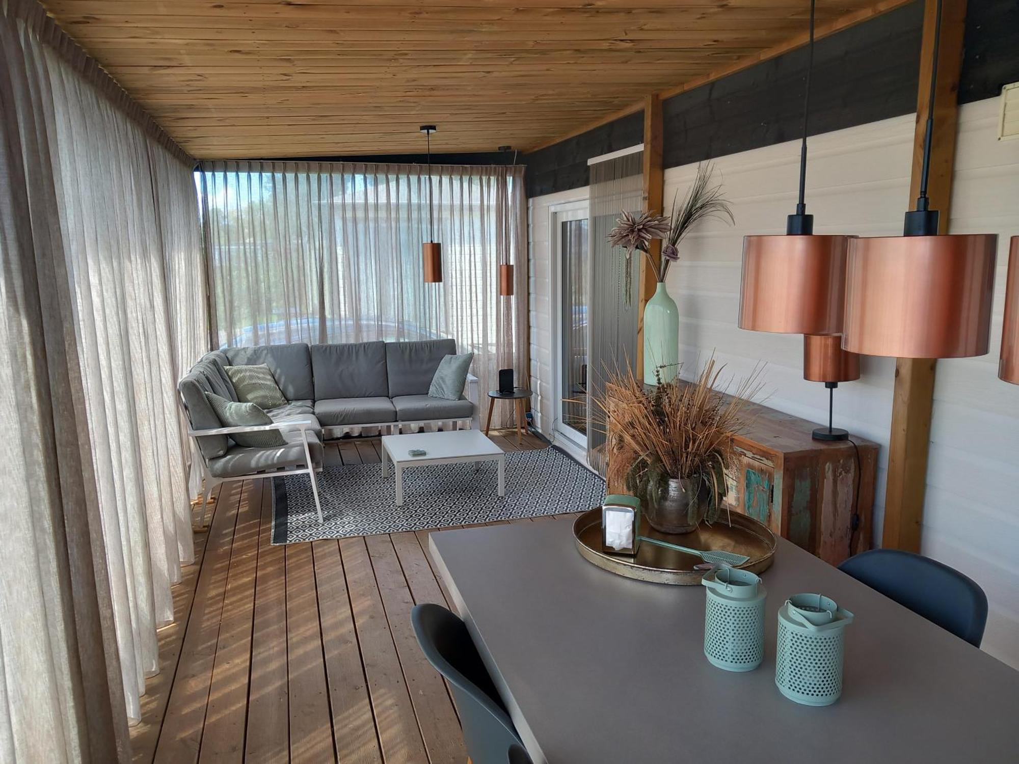 Hotel Glamping Aan De Thoolse Kust Poortvliet Esterno foto